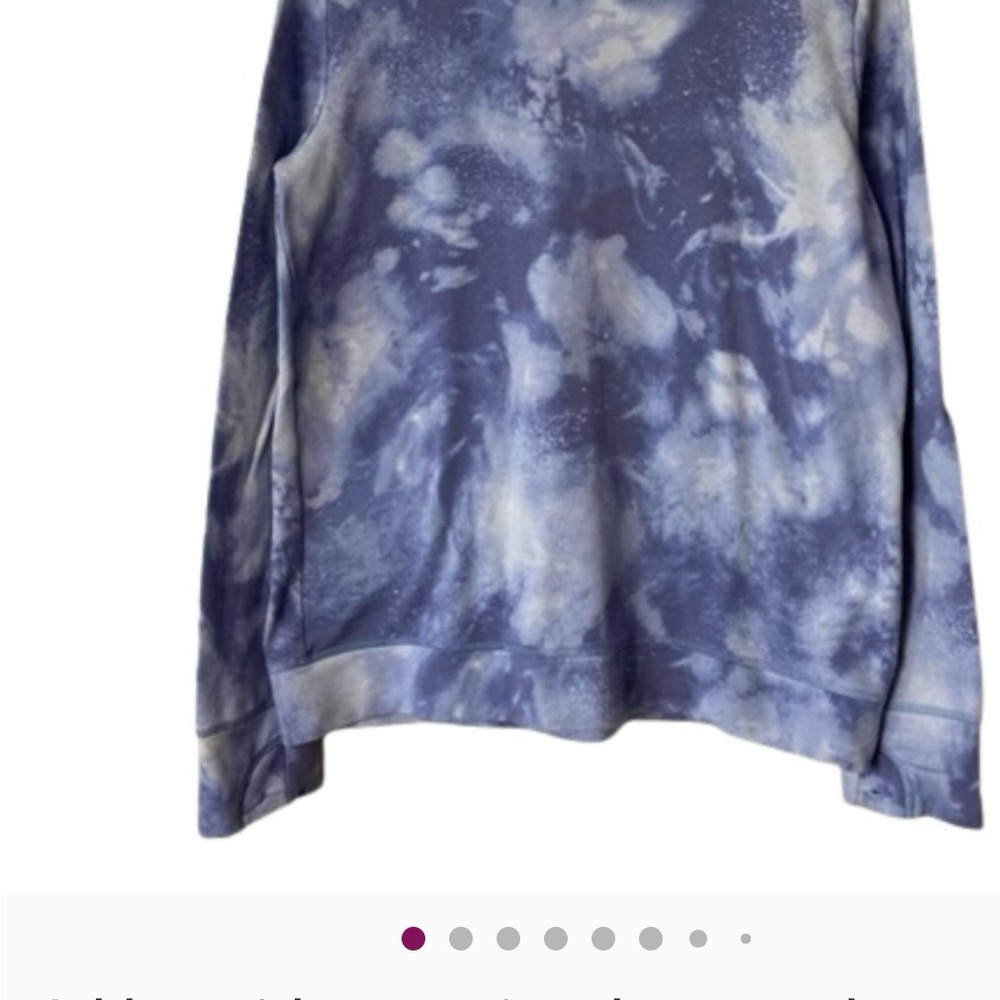 Athleta Blue and White Tie-Dye Top